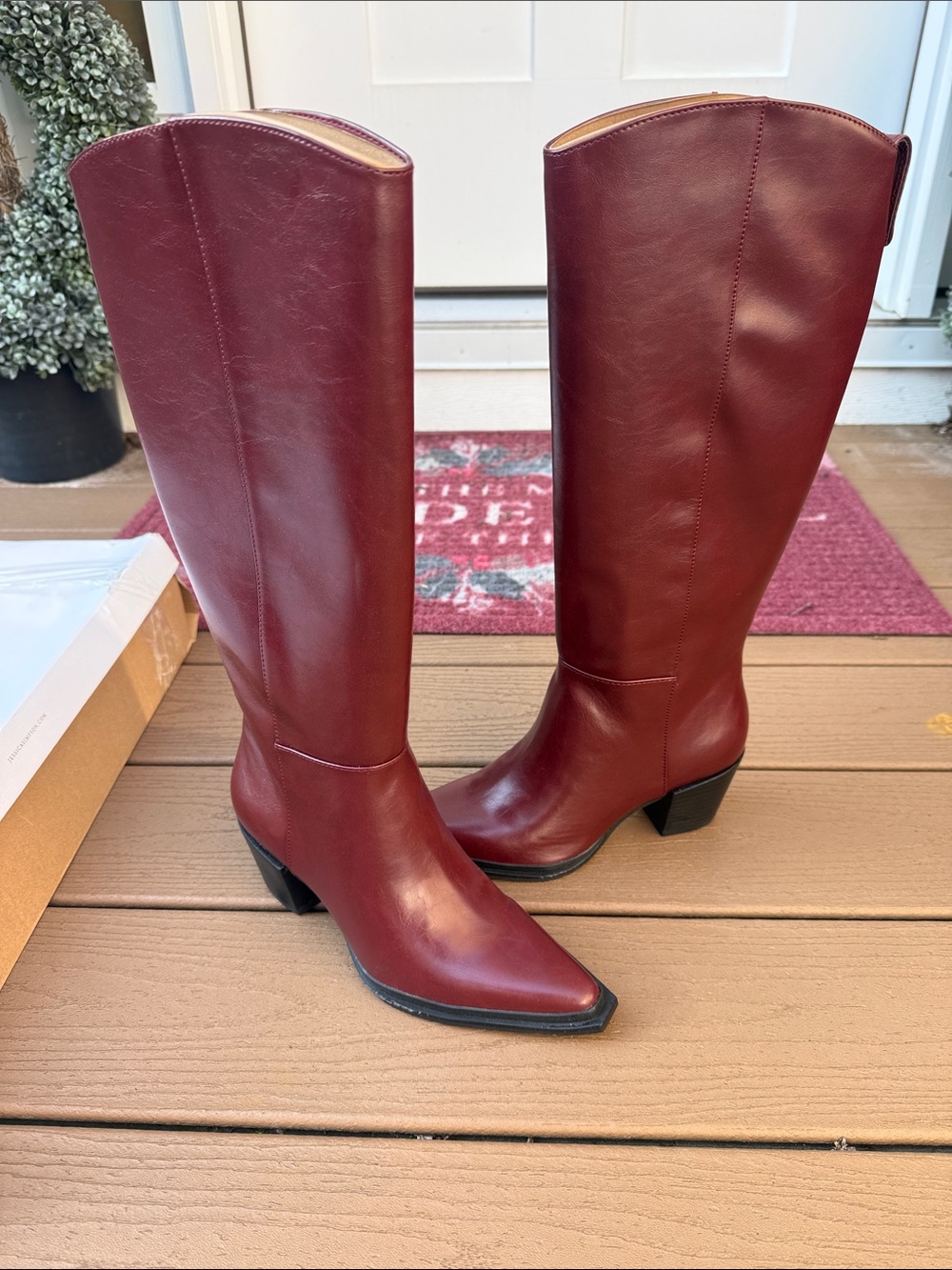 Jessica Simpson Hemmia Knee Boot, Dark Granada, 6